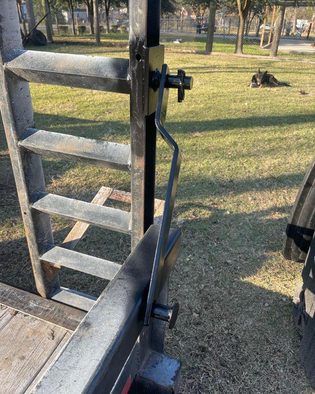 Custom Gate