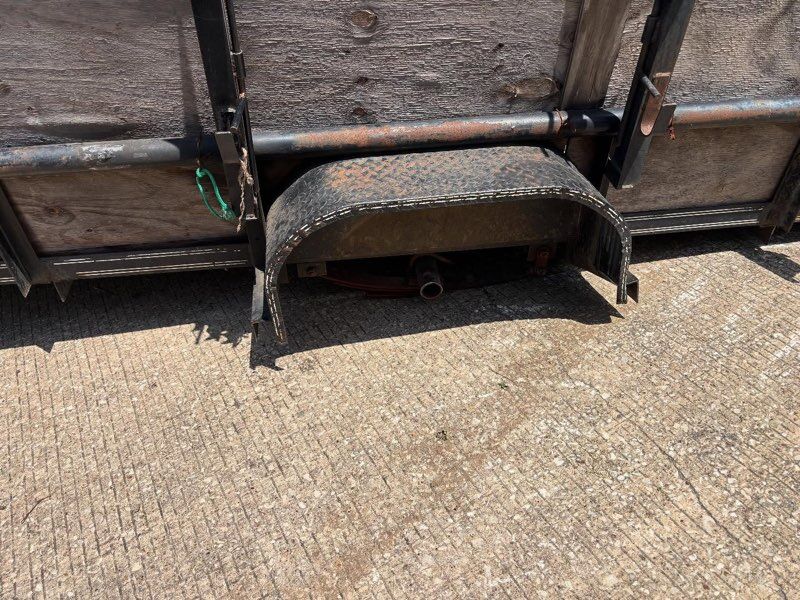 Trailer Axle Replacement